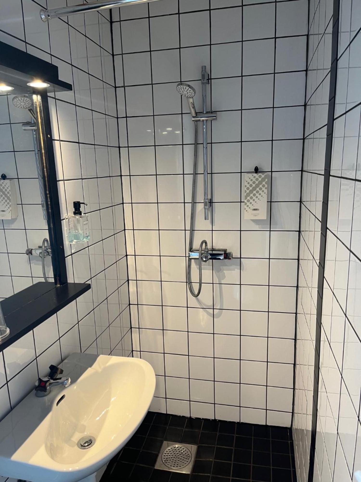 Hotell Fisketången Kungshamn Eksteriør bilde